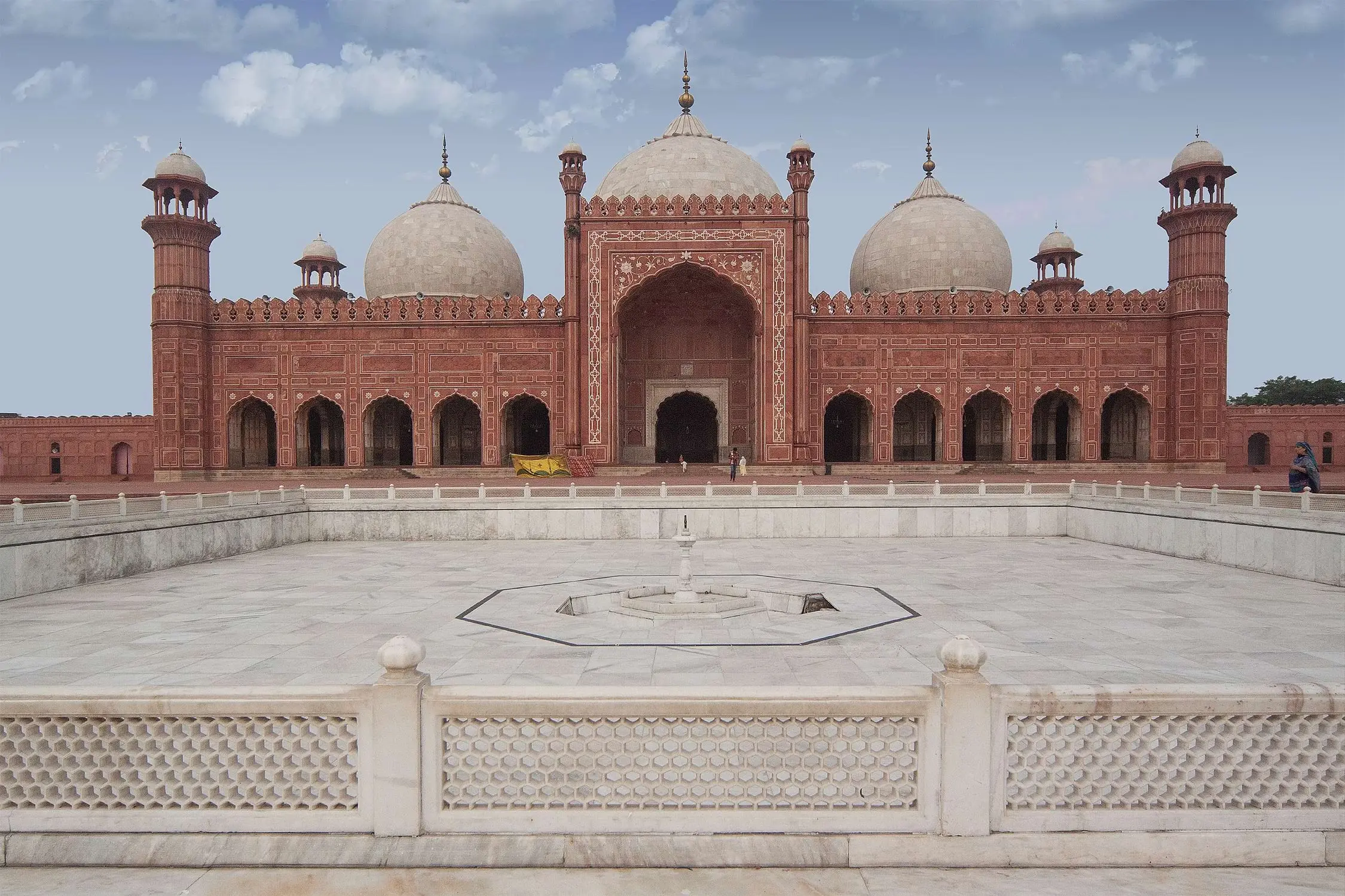 History of Lahore: From Ancient Legend to Pakistan's Cultural Capital